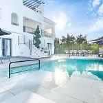 Elviria - Ultimate Luxury Vila