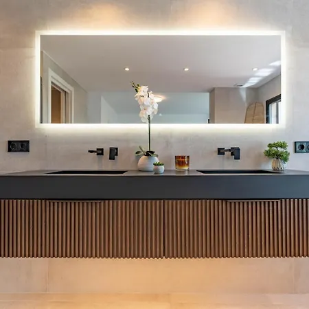 Willa Elviria - Ultimate Luxury